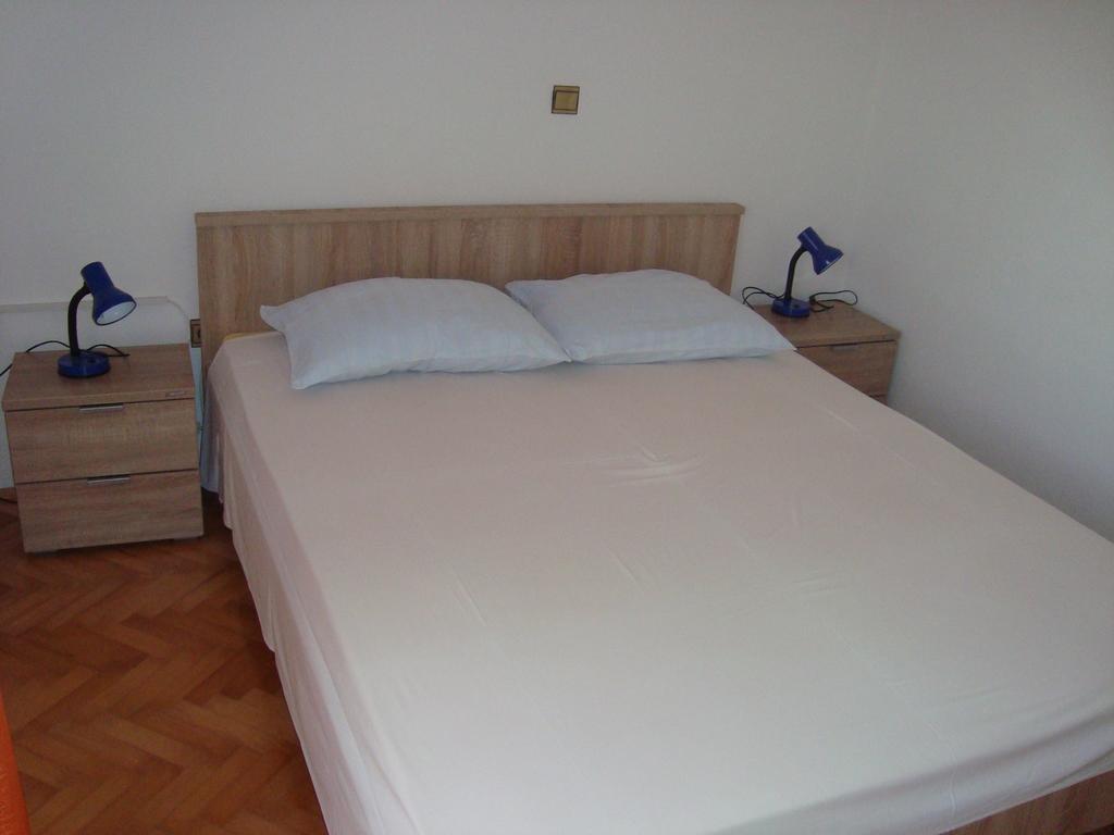 Apartments And Rooms Nediljko Бибинье Номер фото